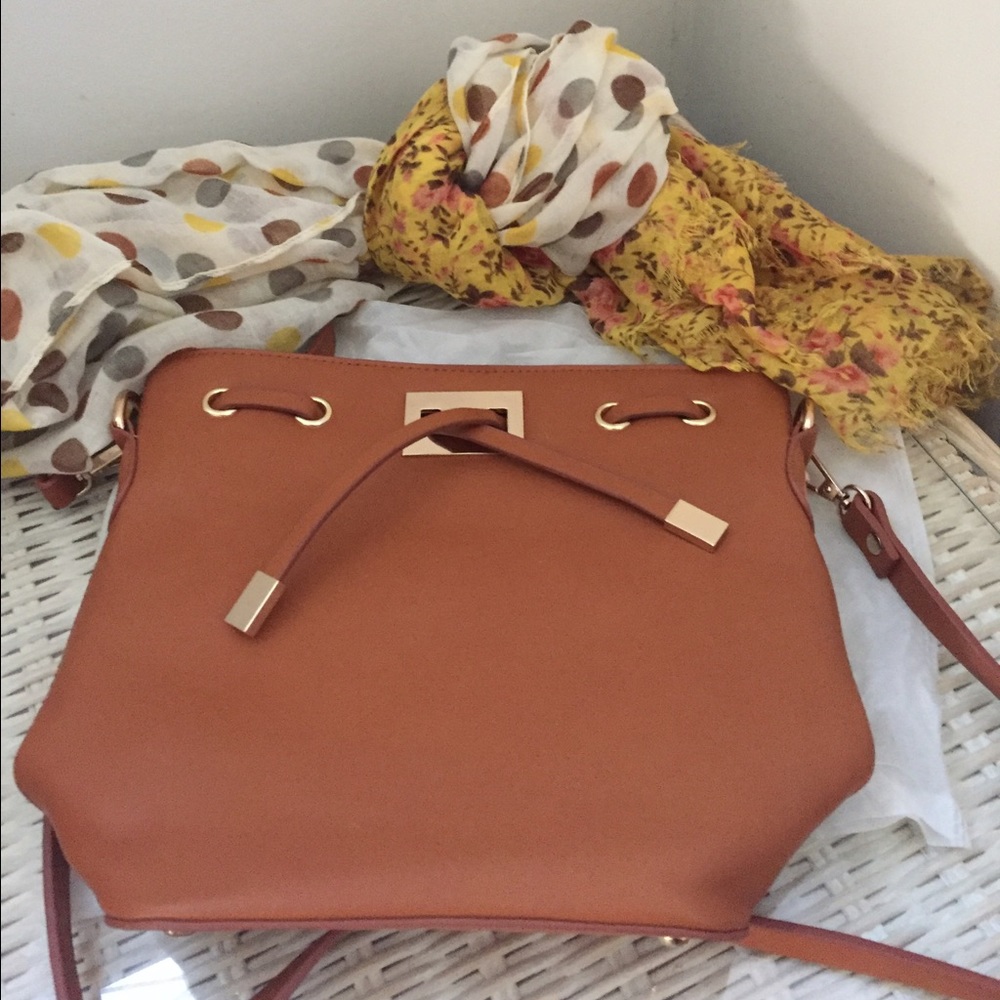 Camel EAM Forever crossbody & Polkadot scarf shawl - Picture 1 of 5