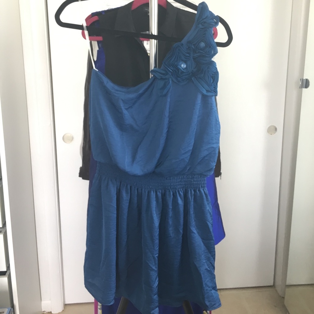 Forever 21 teal one shoulder dress in medium