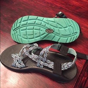 Women's Chacos sz 8 normal width