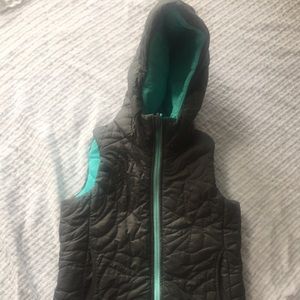 Ivivva youth size 10 reversible vest