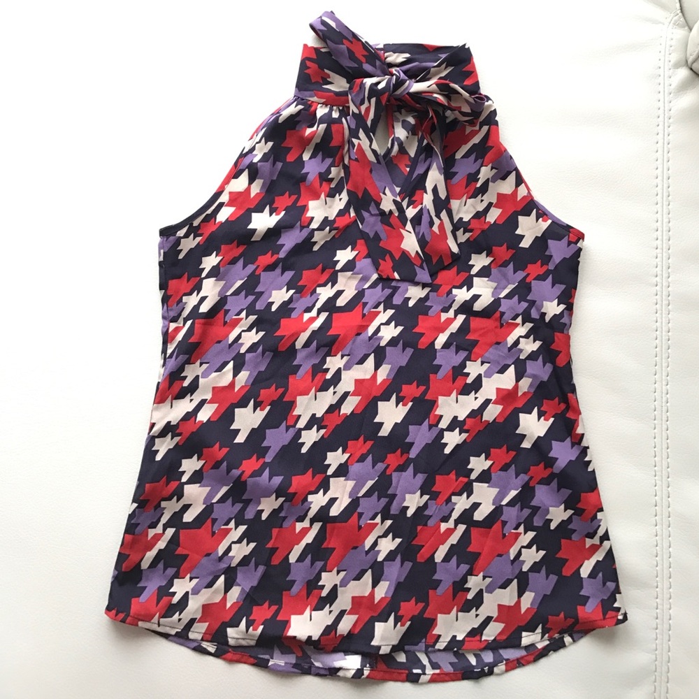 Tie-front Sleeveless top