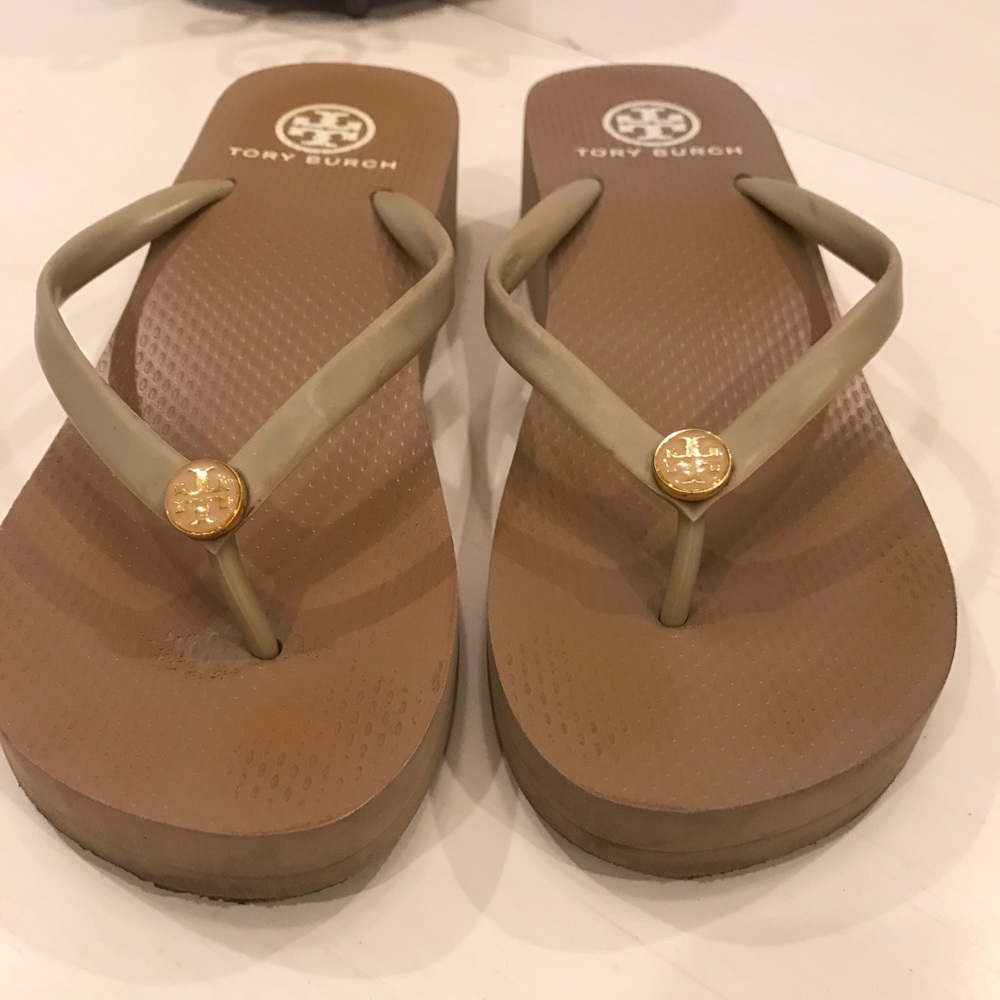Tory Burch beige sandals 7.5