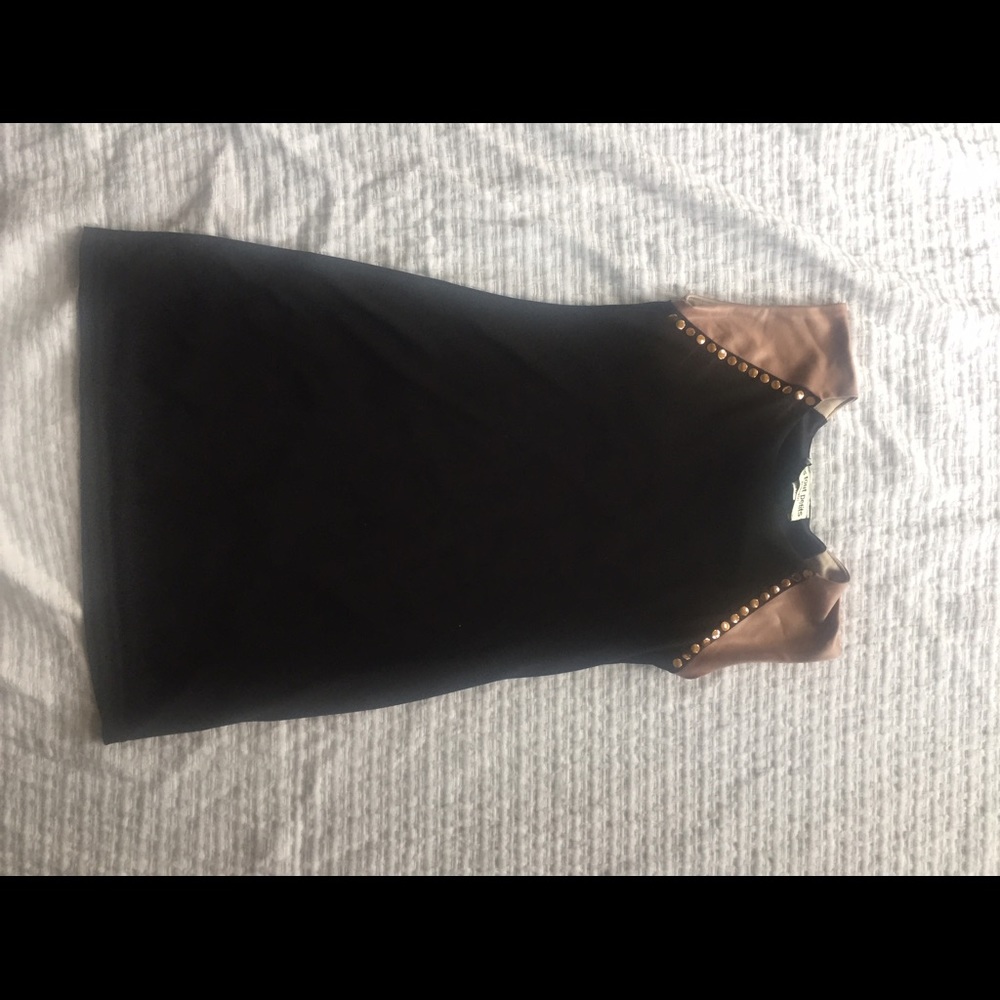 Les tout petite dress size12