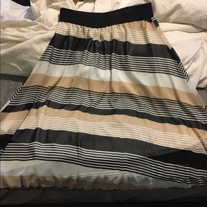LuLaRoe Lola Skirt size Medium