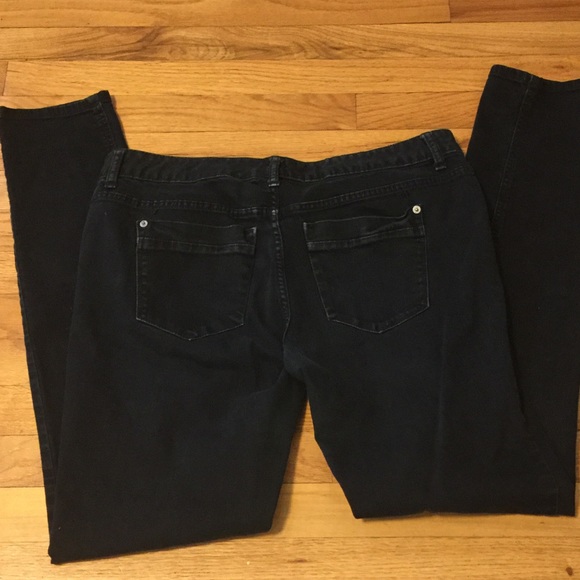Mossimo Black Skinny Jeans - Picture 2 of 4
