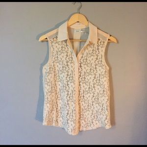 Last chance to buy!! Lacey floral button down