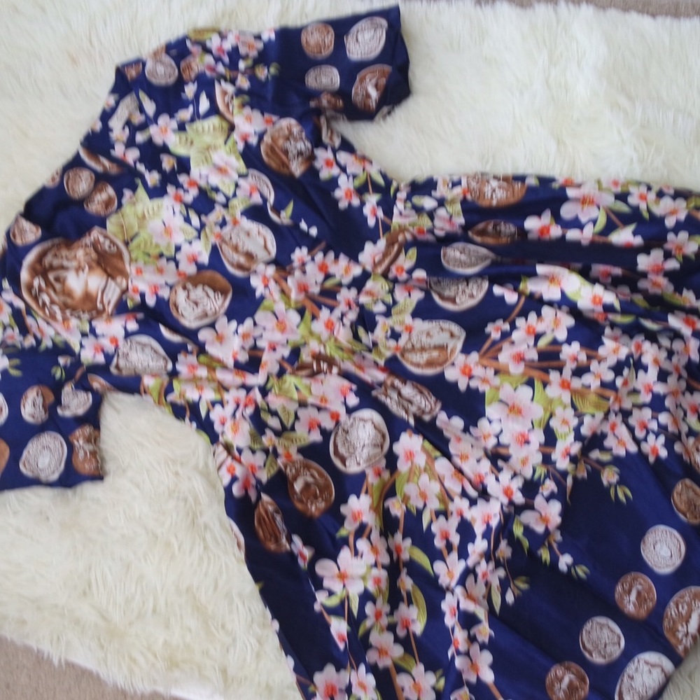 Navy Short Sleeve Coins Print Dress - Picture 5 of 6
