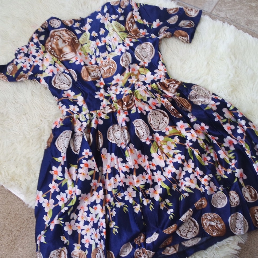 Navy Short Sleeve Coins Print Dress - Picture 6 of 6