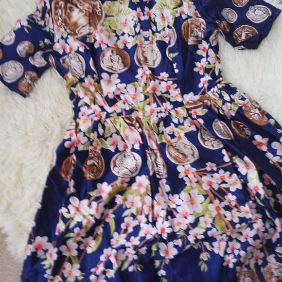 Navy Short Sleeve Coins Print Dress - Picture 4 of 6