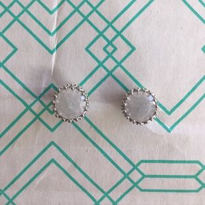 Cute glitter white diamond earrings