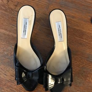 Saks Fifth Ave black patent leather kitten heels!