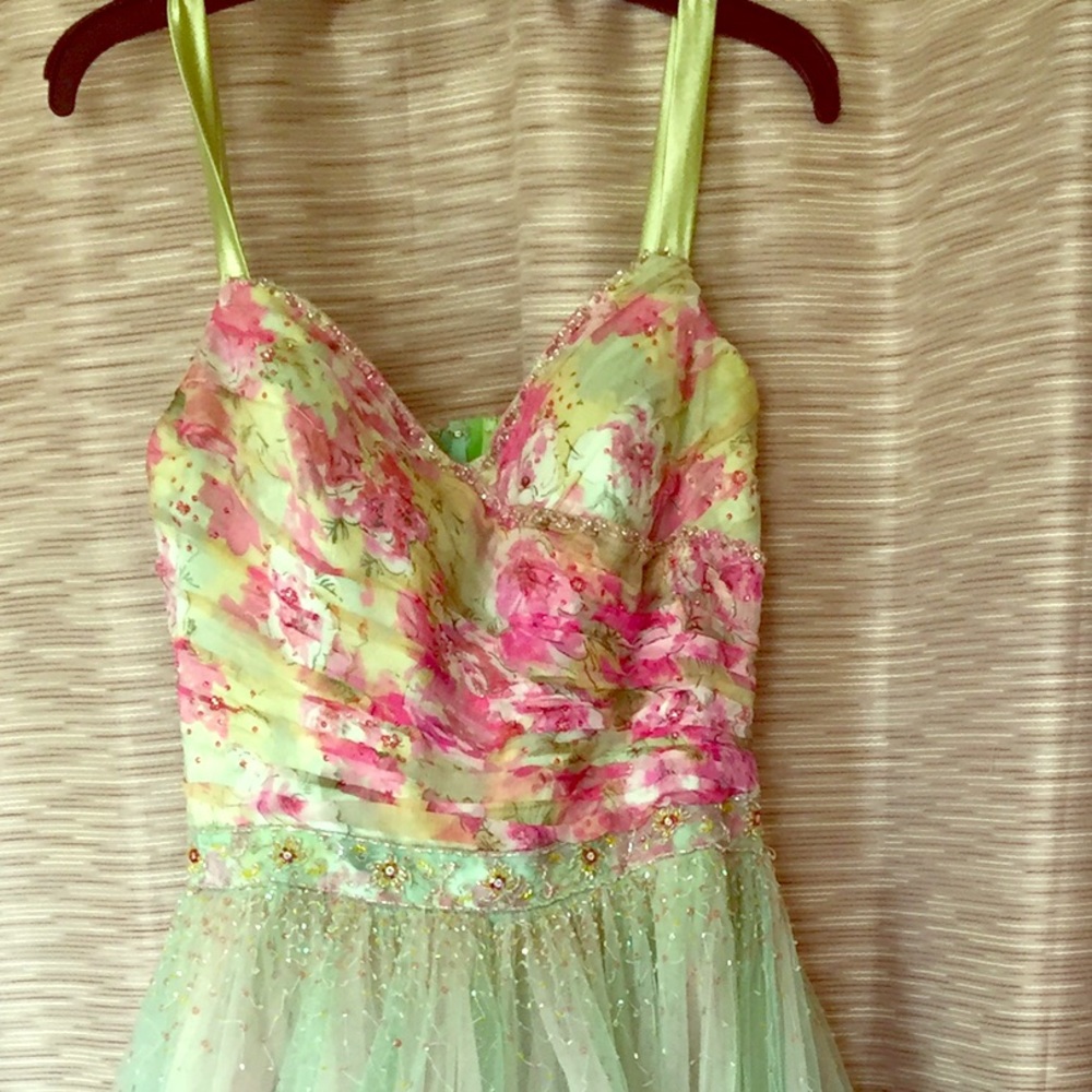 Joli Prom Dress