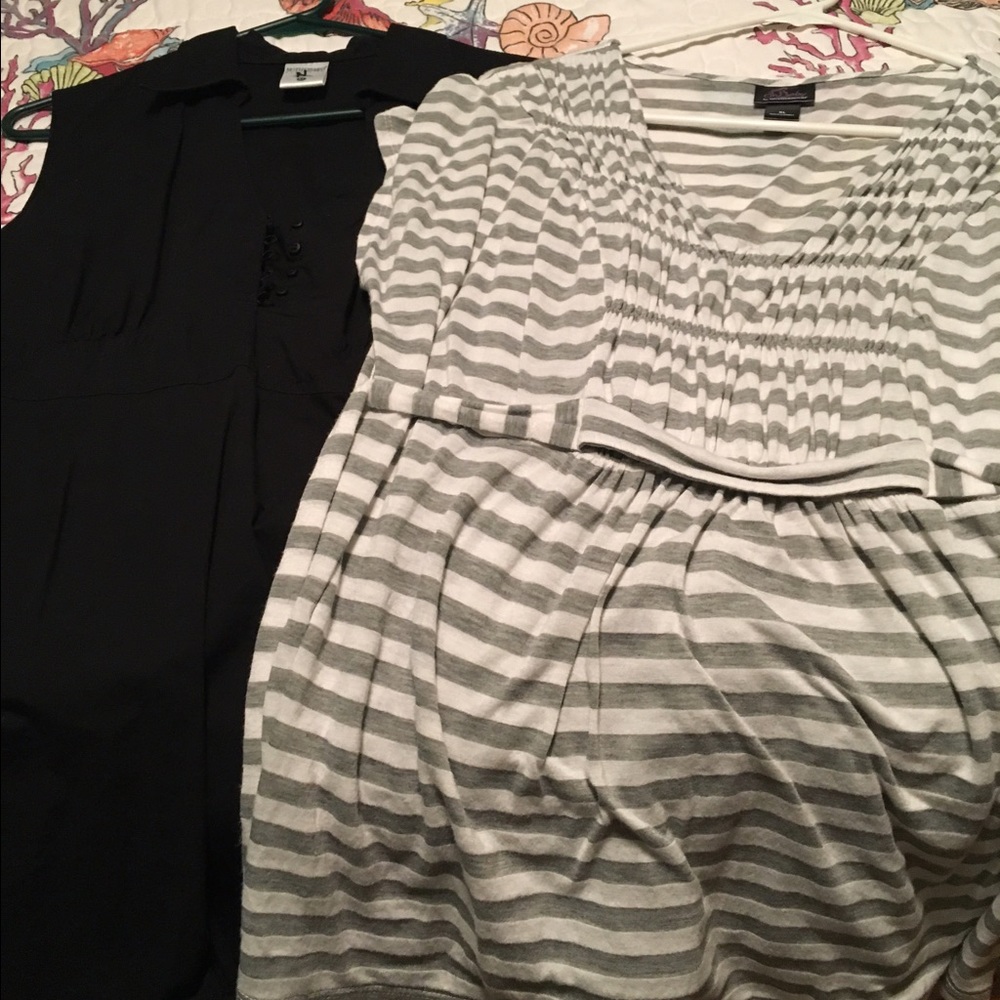 Maternity tops LOT
