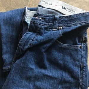 Womans lee jeans capris