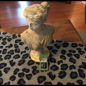 Amethyst ring with 8 side diamonds