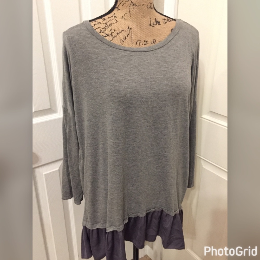 Fun and flowing top