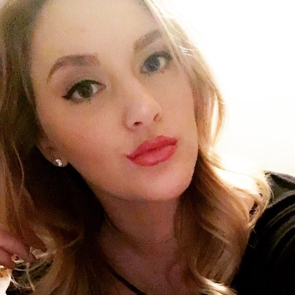 Meet your Posher, Meagan - Picture 1 of 1