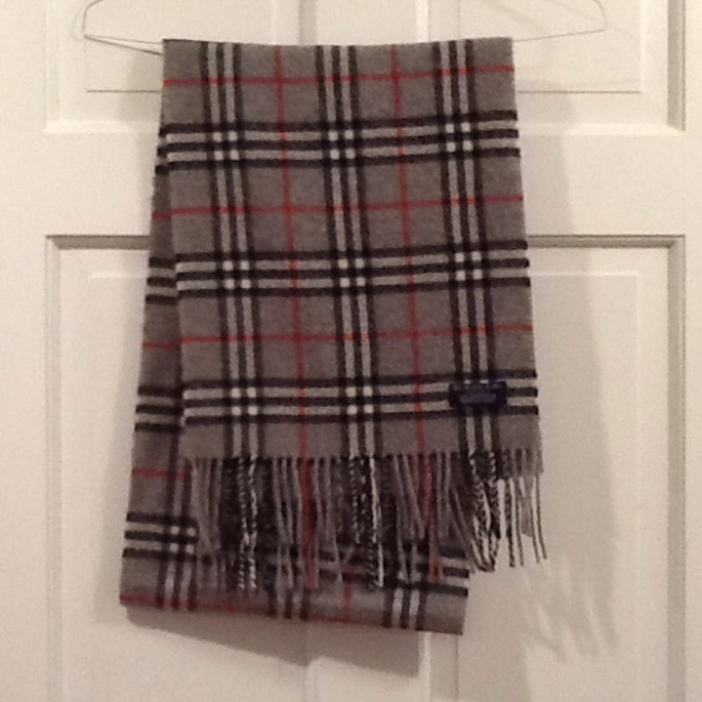 Gray Burberry Wool Scarf