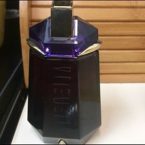 Alien fragrance