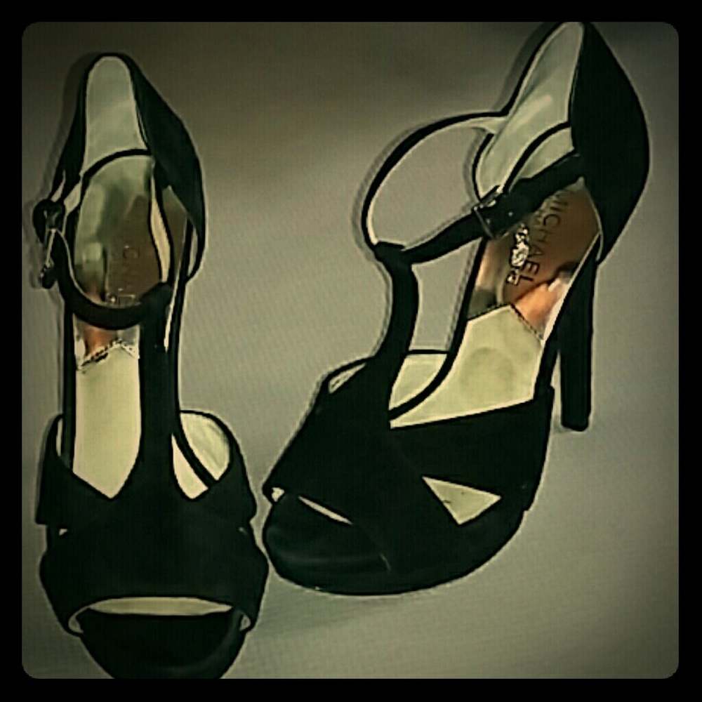 Micheal Kors black shoes