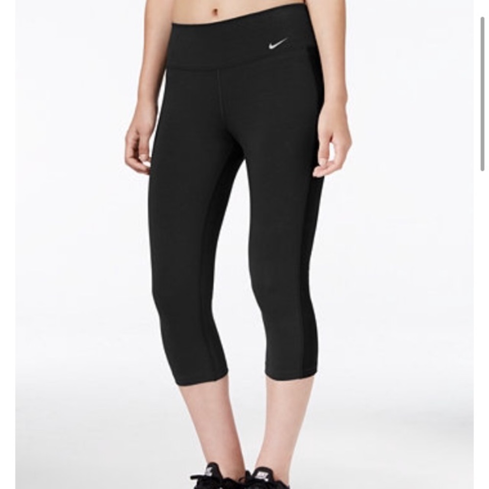 Nike Capris Small