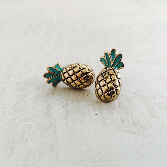 SALE Pineapple Studs - Picture 2 of 7