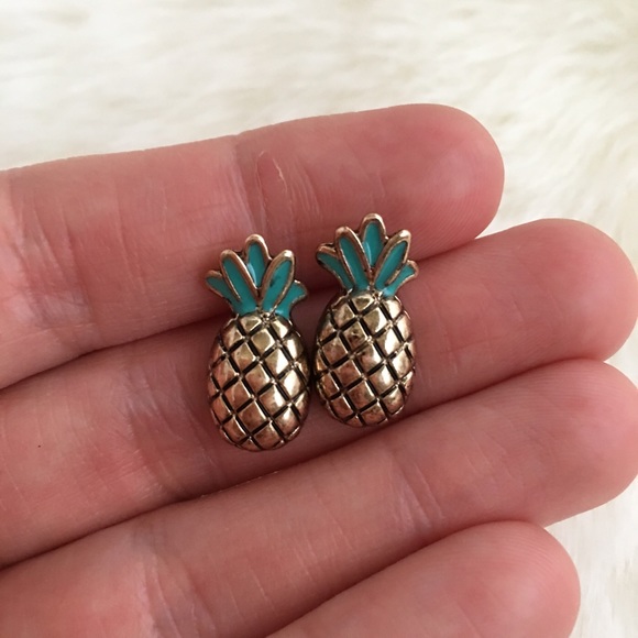 SALE Pineapple Studs - Picture 5 of 7