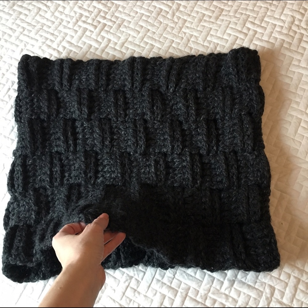 Chunky Urban Tube Scarf Cowl by Miss Pris
