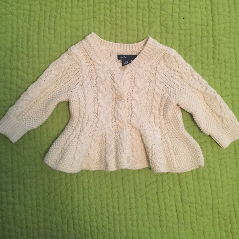 LIKE NEW 0-3 mos Peplum style BabyGap Caridgan