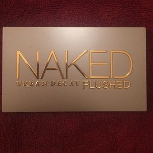 Urban Decay Naked Flushed Palette (Naked)✨