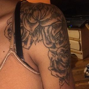 Meet your Posher, Aisha