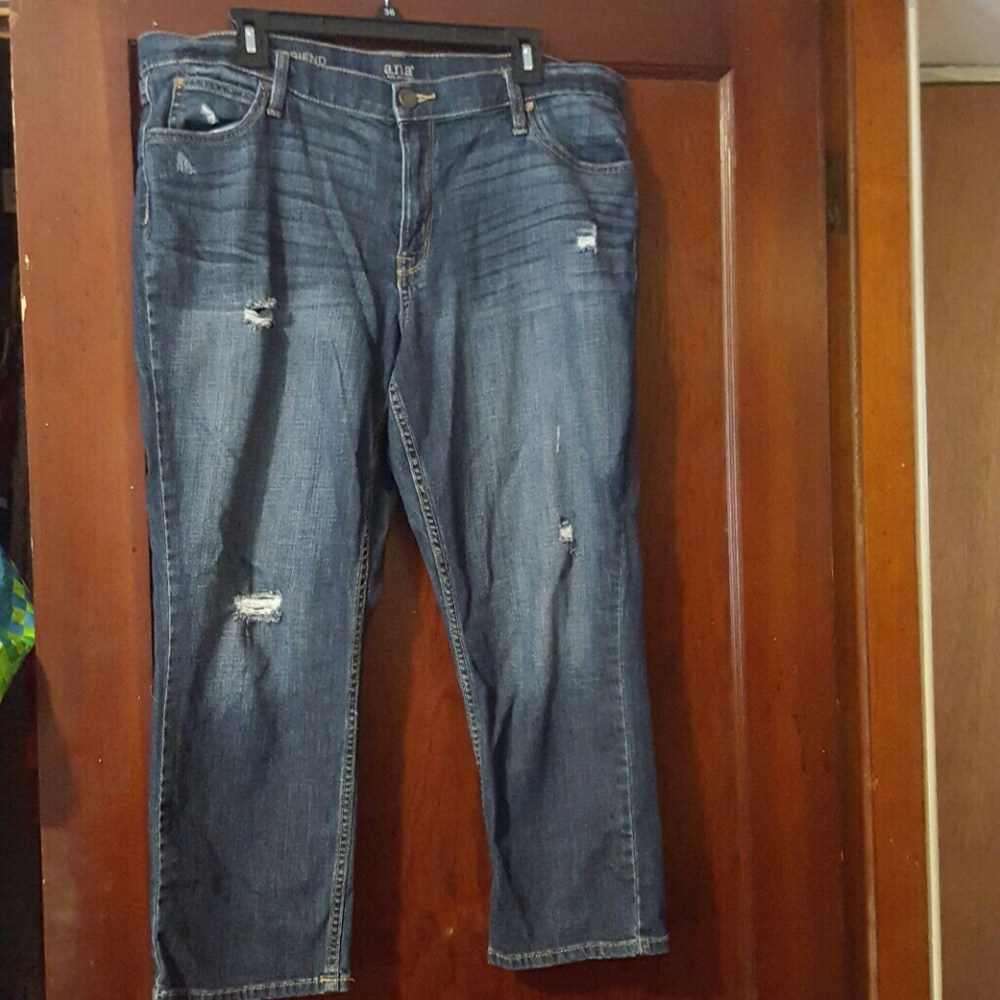 Skinny boyfriend capris