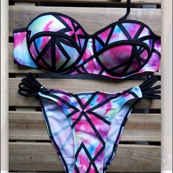 😱LAST ONE!😱 Sexy Push-up Mosaic Bikini - Picture 2 of 6