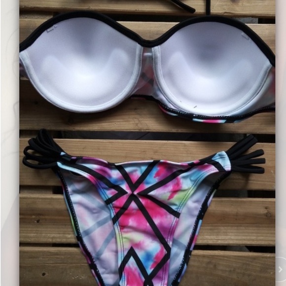 😱LAST ONE!😱 Sexy Push-up Mosaic Bikini - Picture 3 of 6