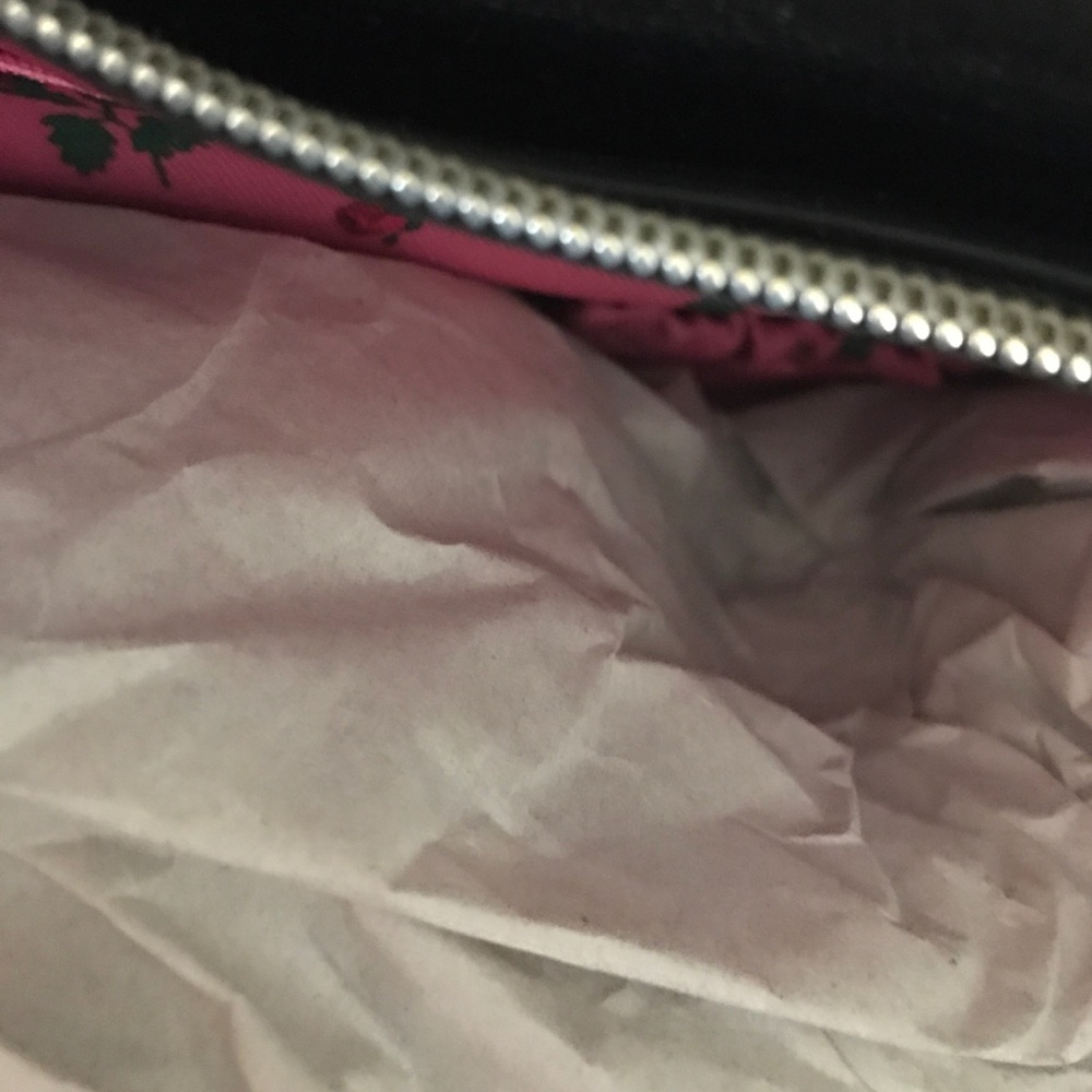 BETSEY JOHNSON LARGE BOW SATCHEL - Picture 4 of 5