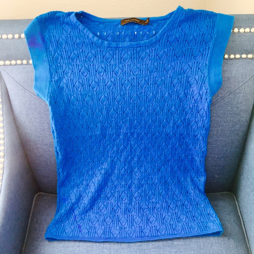 Limited Royal Blue Medium Top.  Like New.