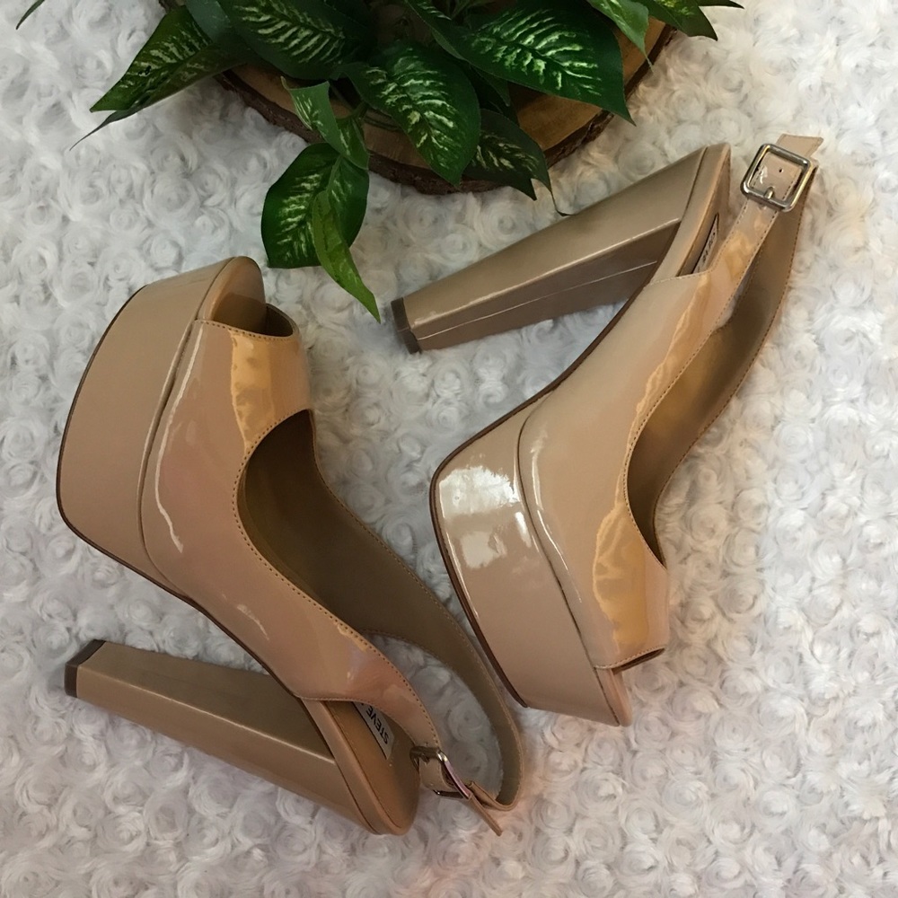 💰SOLD💰Steve Madden "Gazette" Platform Heels - Picture 2 of 5