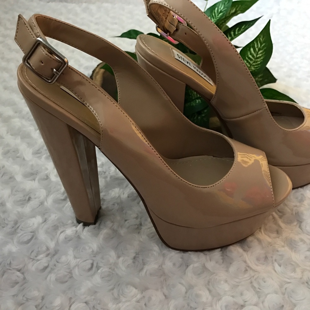💰SOLD💰Steve Madden "Gazette" Platform Heels - Picture 3 of 5