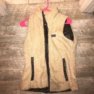 Reversible cream Patagonia vest