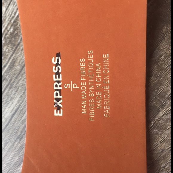 Express brown belt with gold buckle nwt - Picture 3 of 3