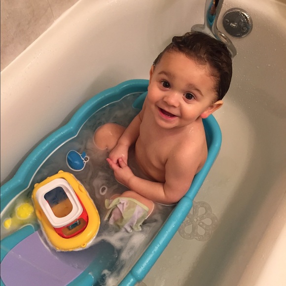 Meet your Posher, Cara - Picture 2 of 2