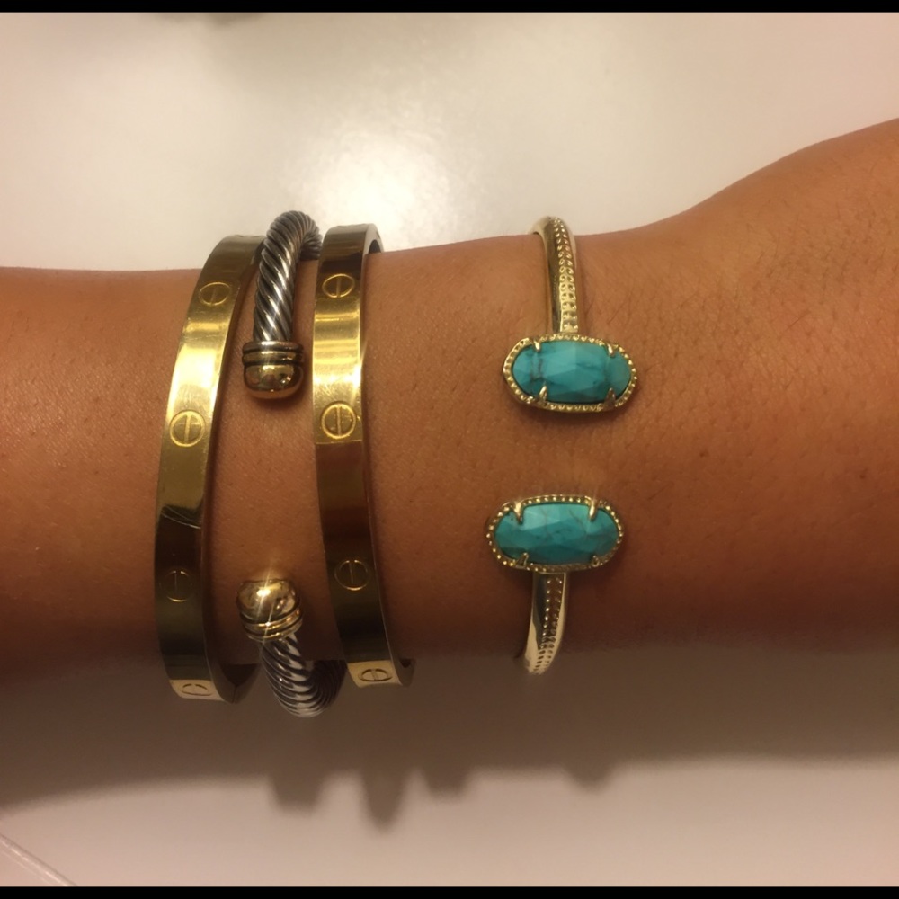 Kendra Scott bracelet