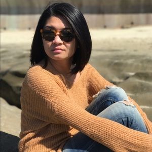 Meet your Posher, April