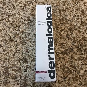 Skin cleanser