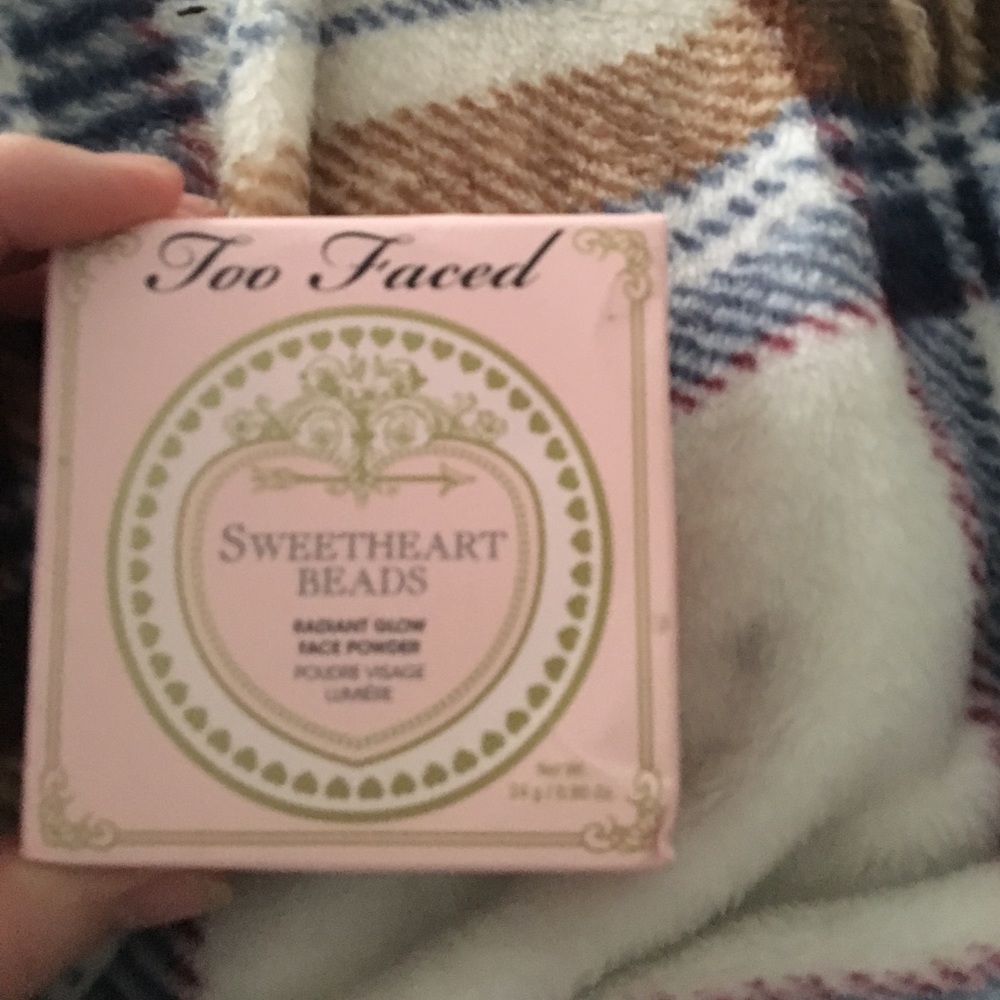 Too face Sweetheart beads Radiant Glow Face Powder