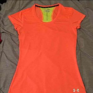 NWOT Under Armour work our top