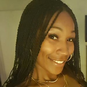 Meet your Posher, Kiki