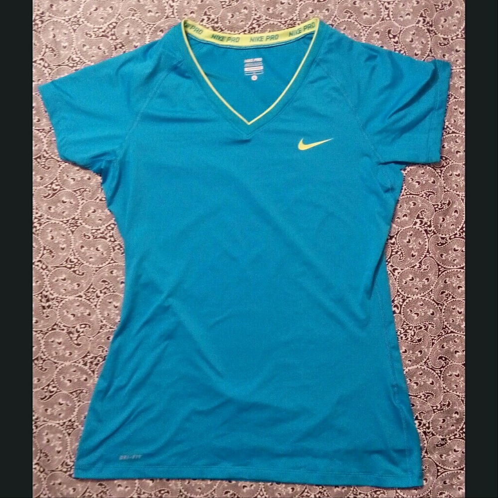 NIKE PRO SHORTSLEEVE V NECK II WOMENS LARGE BLUE