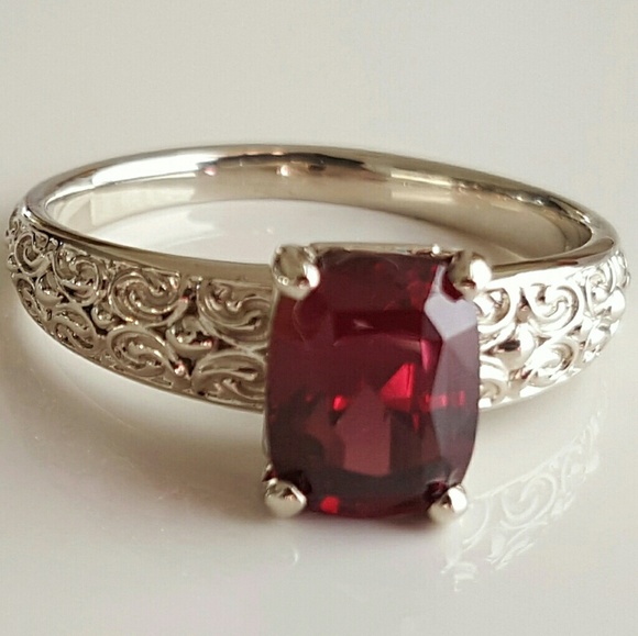 SOLD - handmade Garnet ring in 10k White Gold - Picture 1 of 1