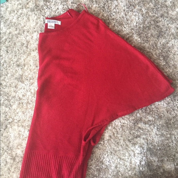 Beautiful Red Sweater 🌹 - Picture 2 of 3